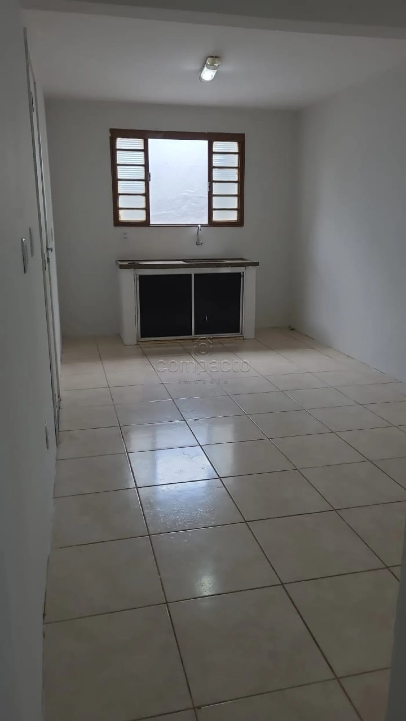 Alugar Casa / Padrão em São José do Rio Preto R$ 1.250,00 - Foto 13