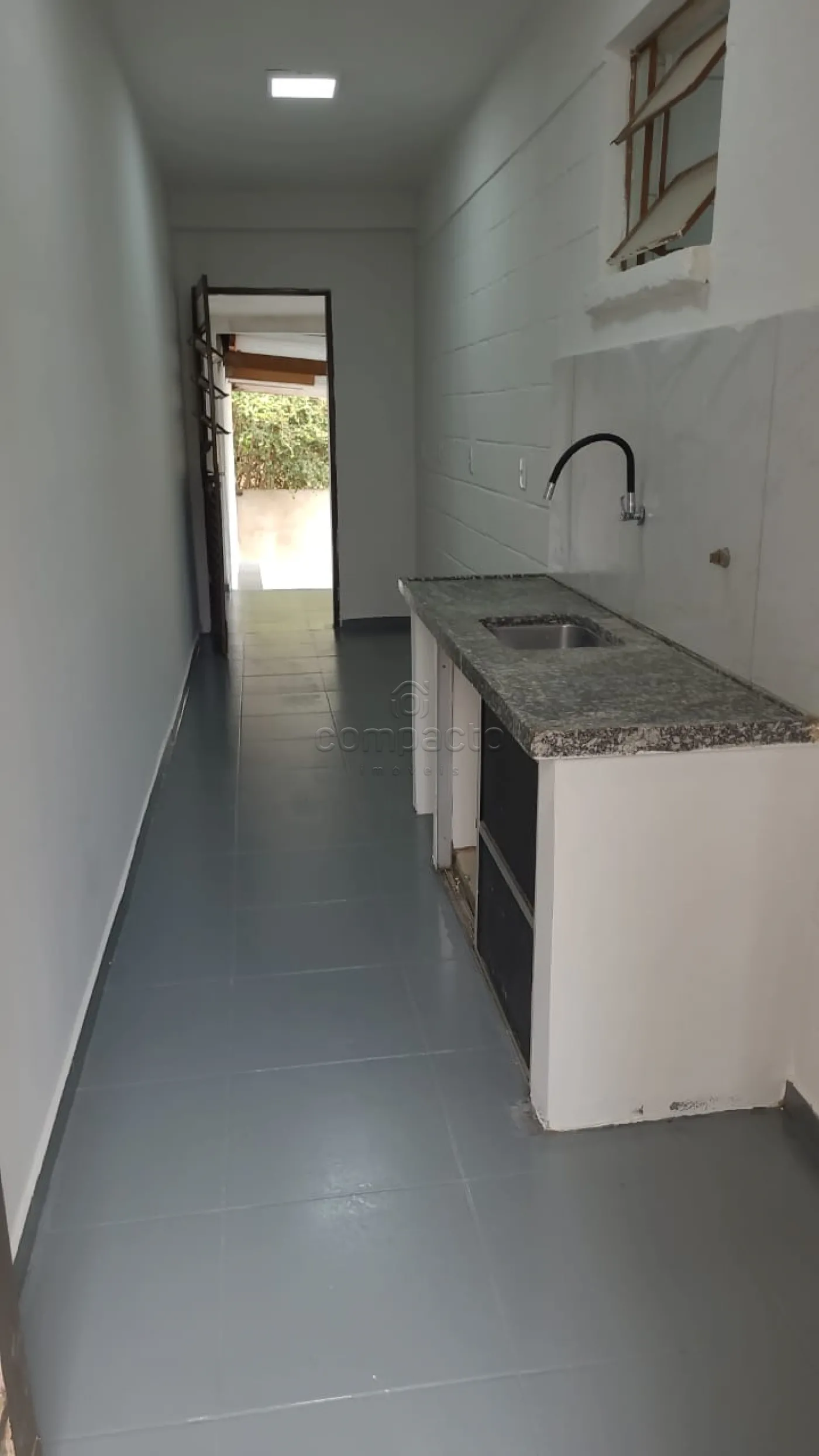 Alugar Casa / Padrão em São José do Rio Preto R$ 1.250,00 - Foto 14