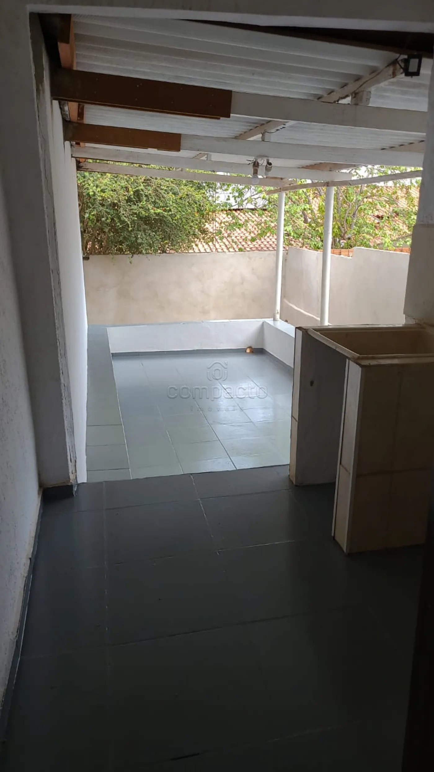 Alugar Casa / Padrão em São José do Rio Preto R$ 1.250,00 - Foto 16