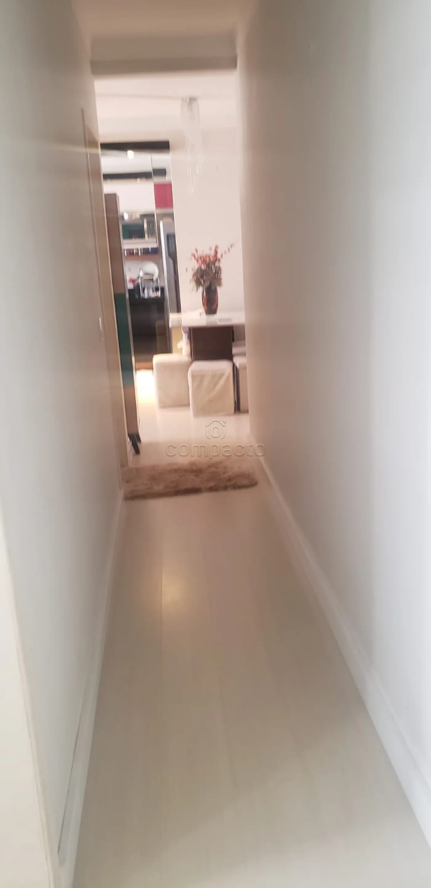 Alugar Apartamento / Padrão em São José do Rio Preto R$ 2.200,00 - Foto 1