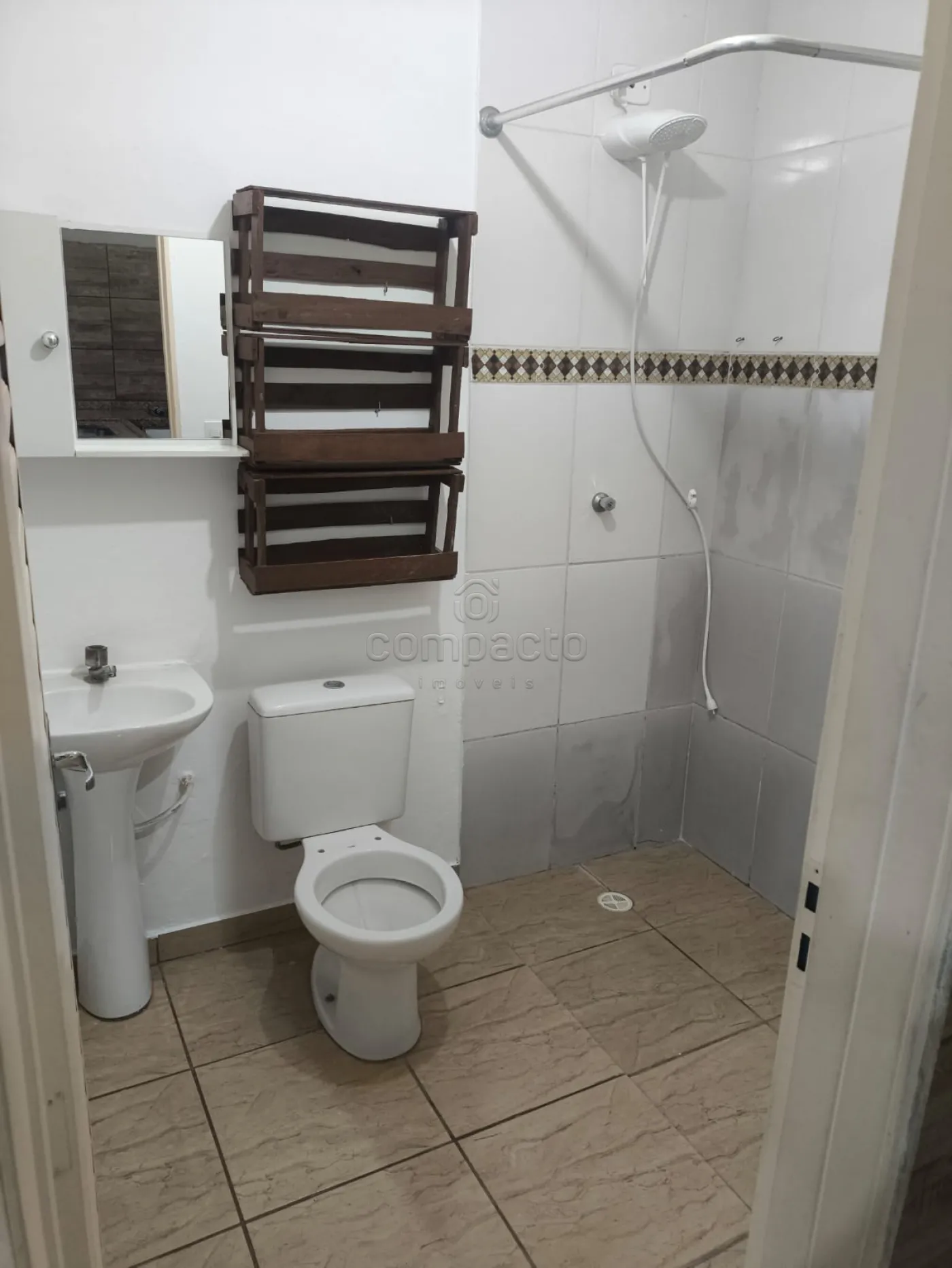 Alugar Casa / Condomínio em São José do Rio Preto R$ 1.350,00 - Foto 6