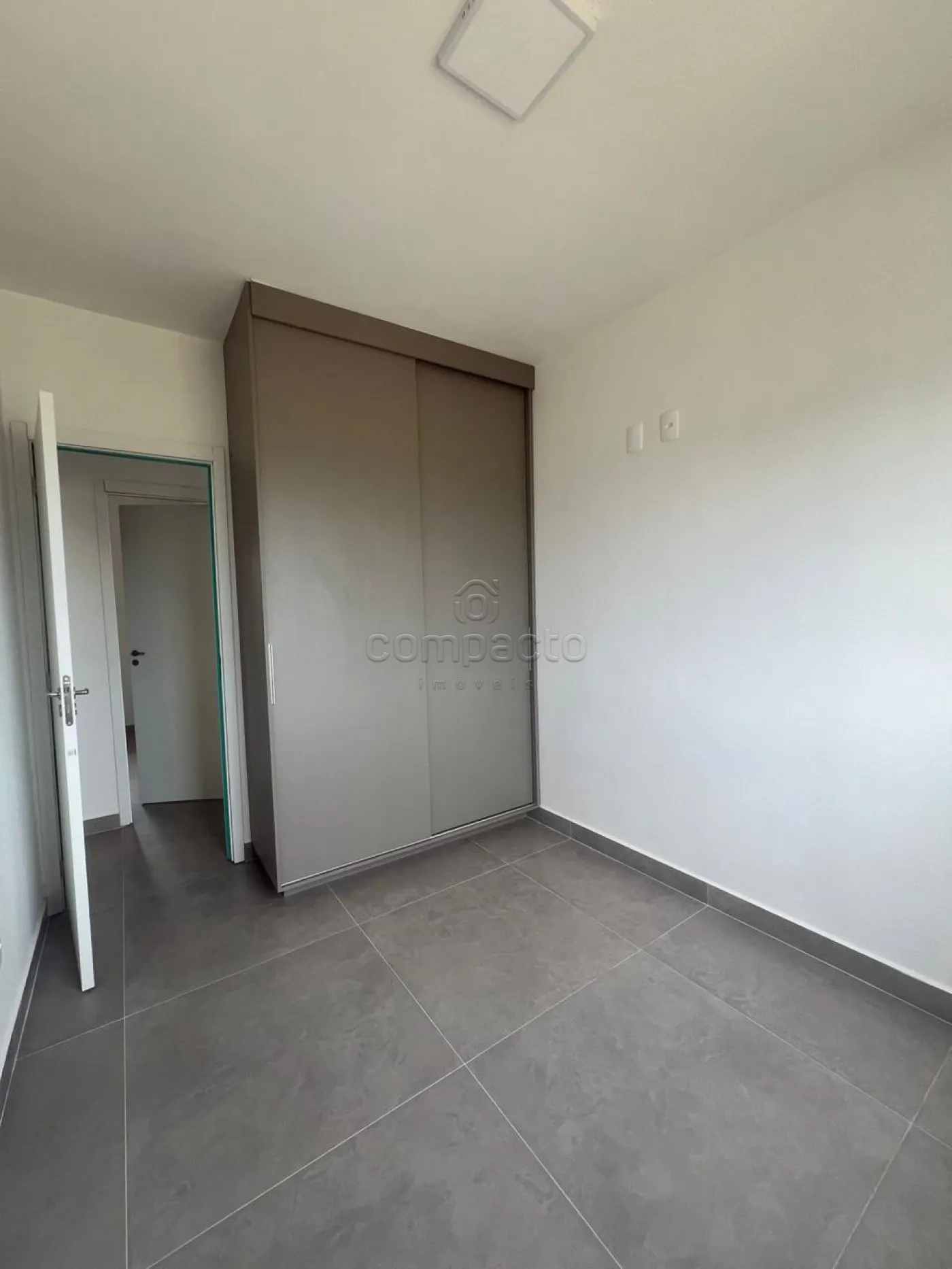 Alugar Casa / Condomínio em Bady Bassitt R$ 1.500,00 - Foto 2