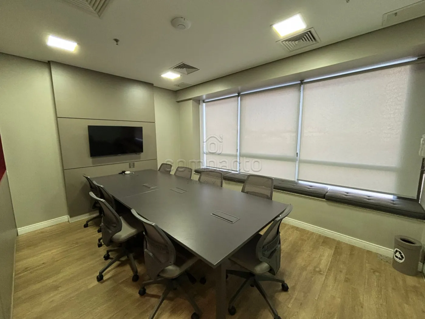 Alugar Comercial / Sala/Loja Condomínio em São José do Rio Preto R$ 19.000,00 - Foto 2