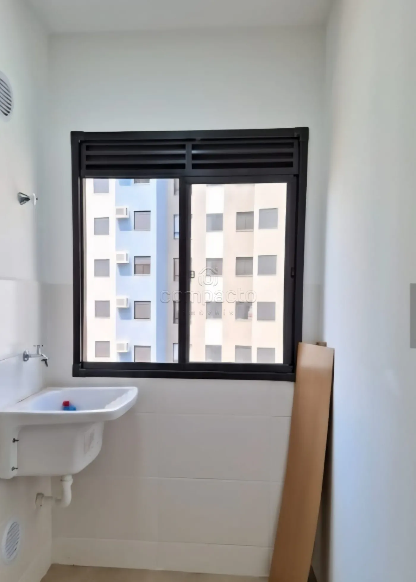 Alugar Apartamento / Padrão em São José do Rio Preto R$ 2.200,00 - Foto 8