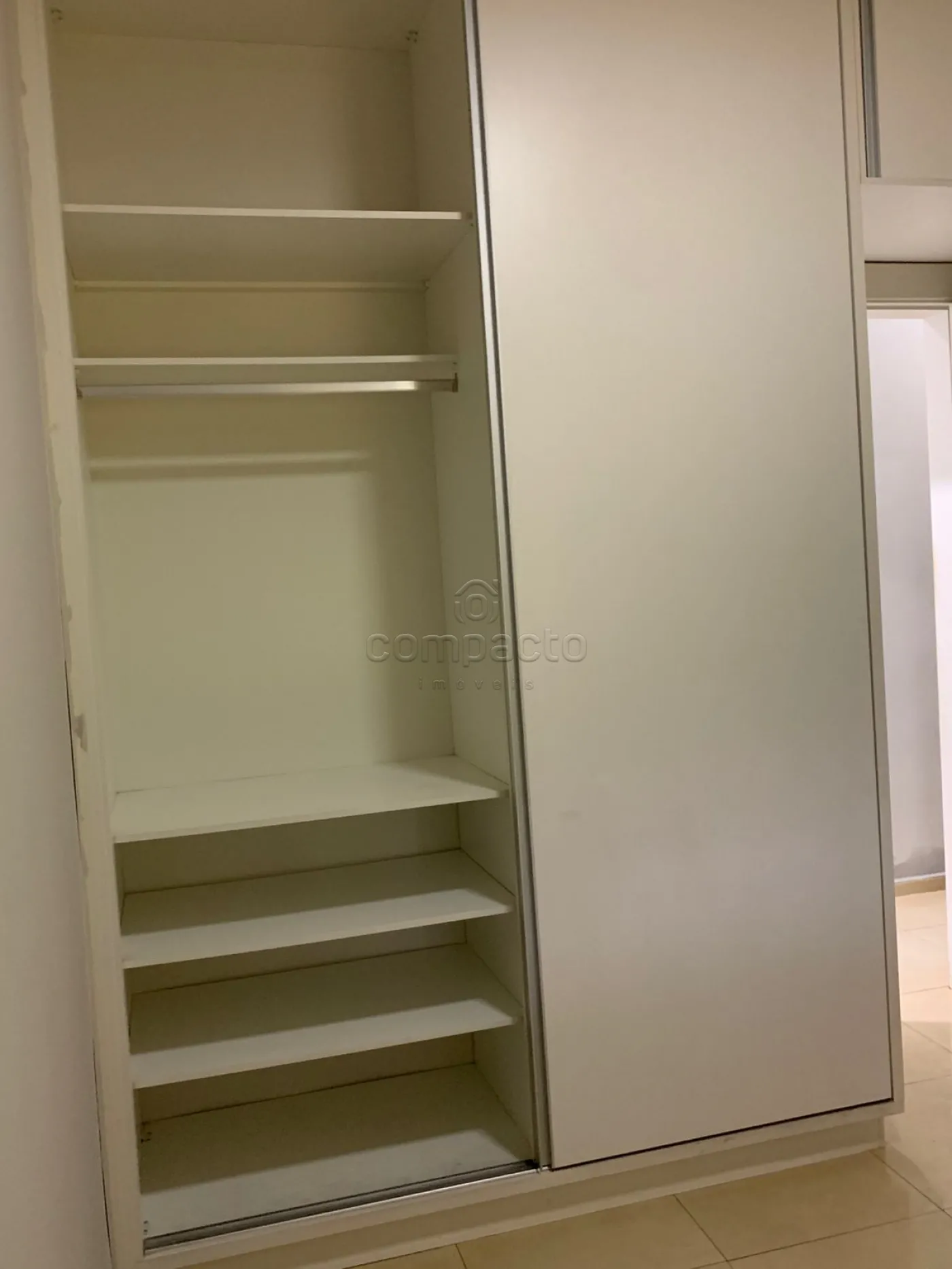 Alugar Apartamento / Padrão em São José do Rio Preto R$ 1.650,00 - Foto 8