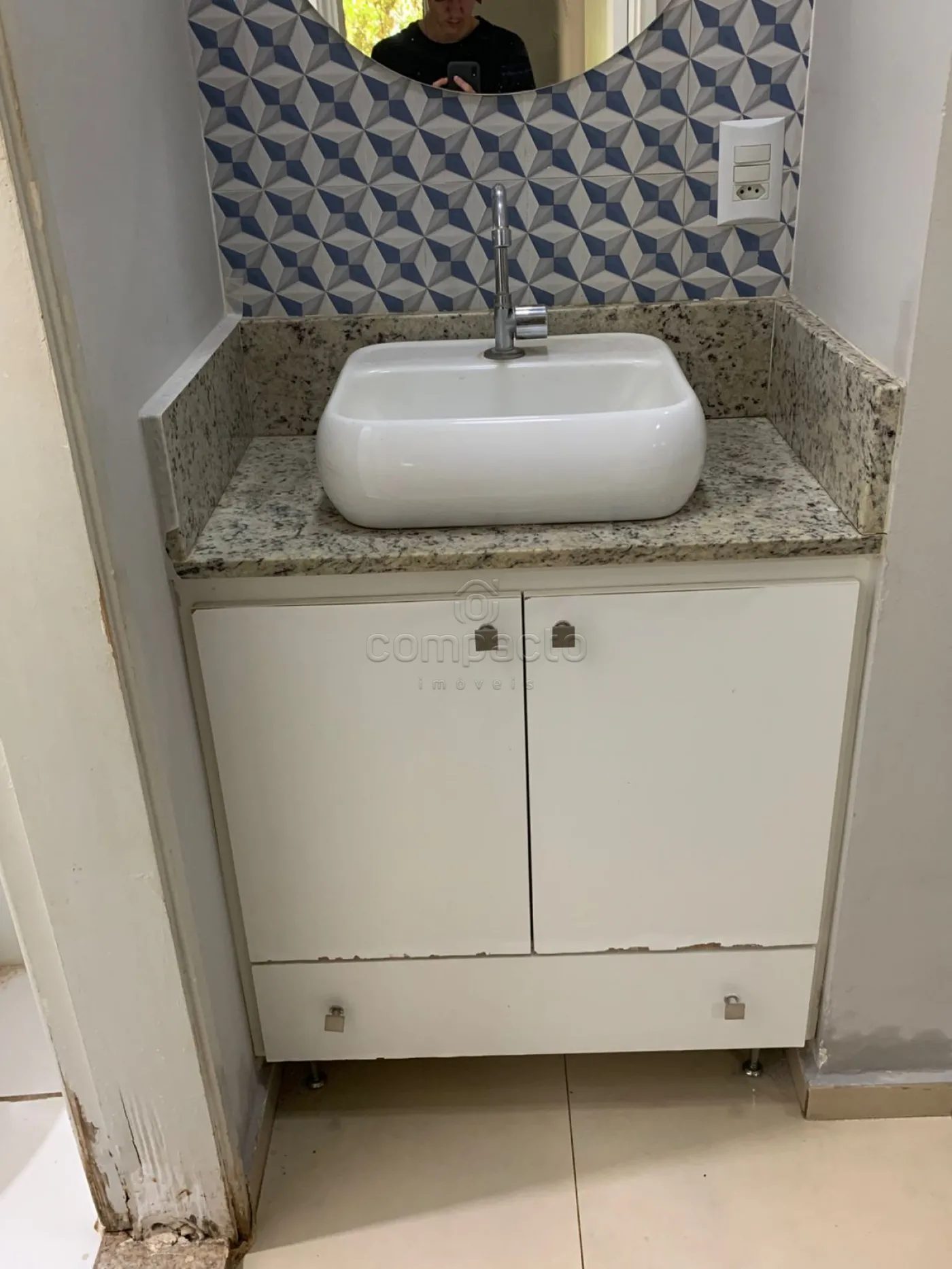 Alugar Apartamento / Padrão em São José do Rio Preto R$ 1.650,00 - Foto 5