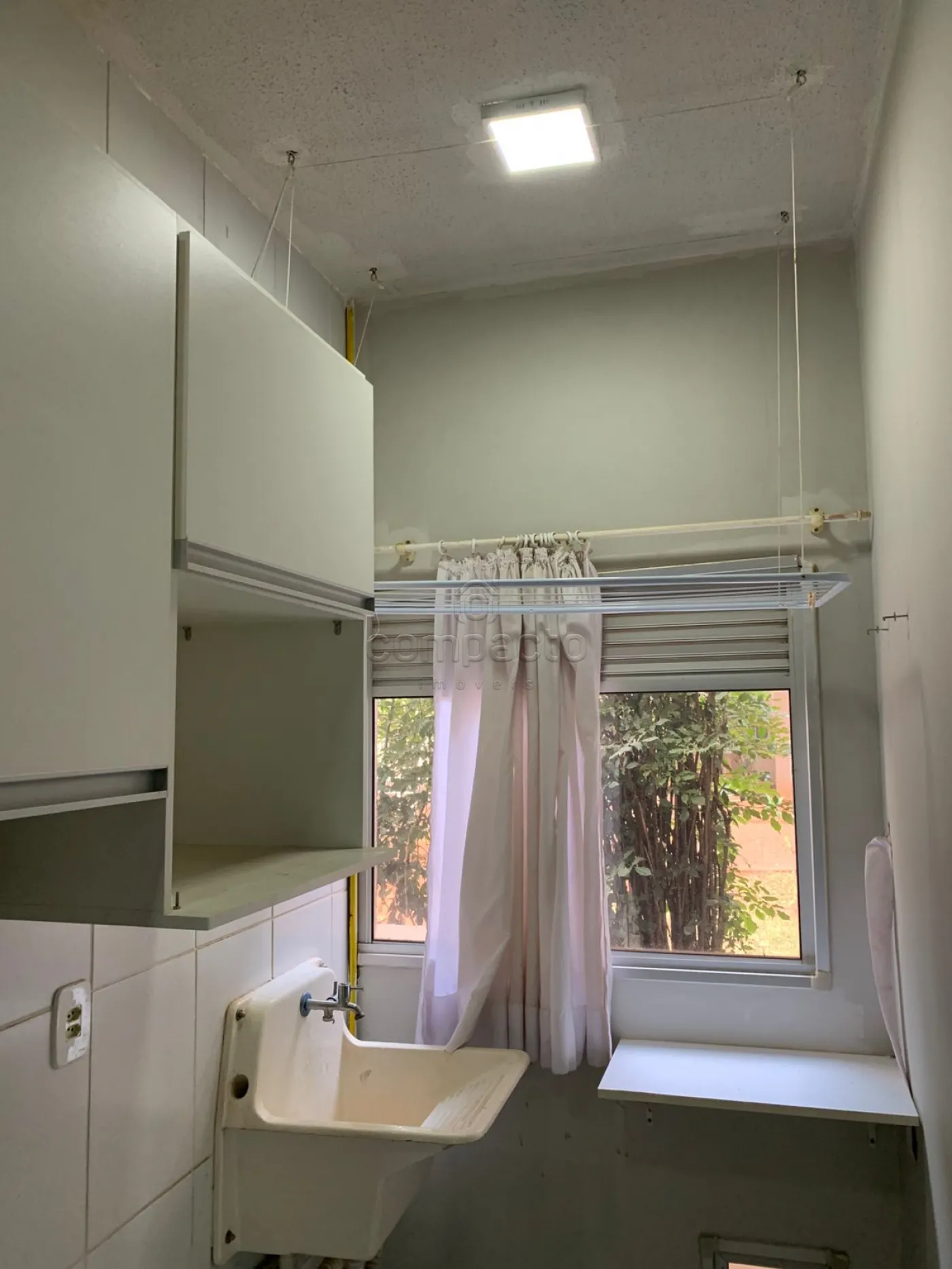 Alugar Apartamento / Padrão em São José do Rio Preto R$ 1.650,00 - Foto 14