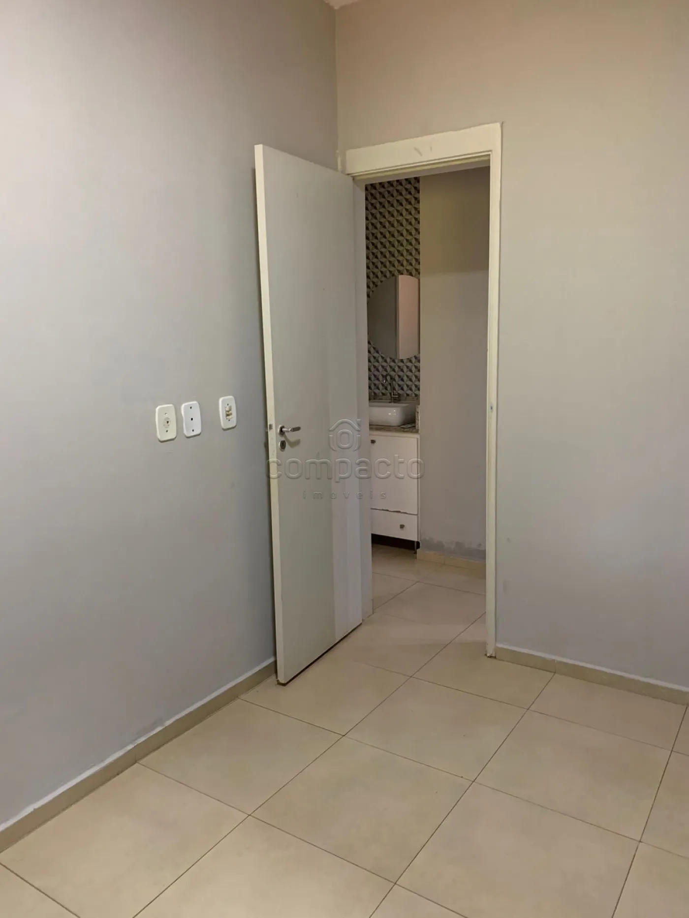 Alugar Apartamento / Padrão em São José do Rio Preto R$ 1.650,00 - Foto 12