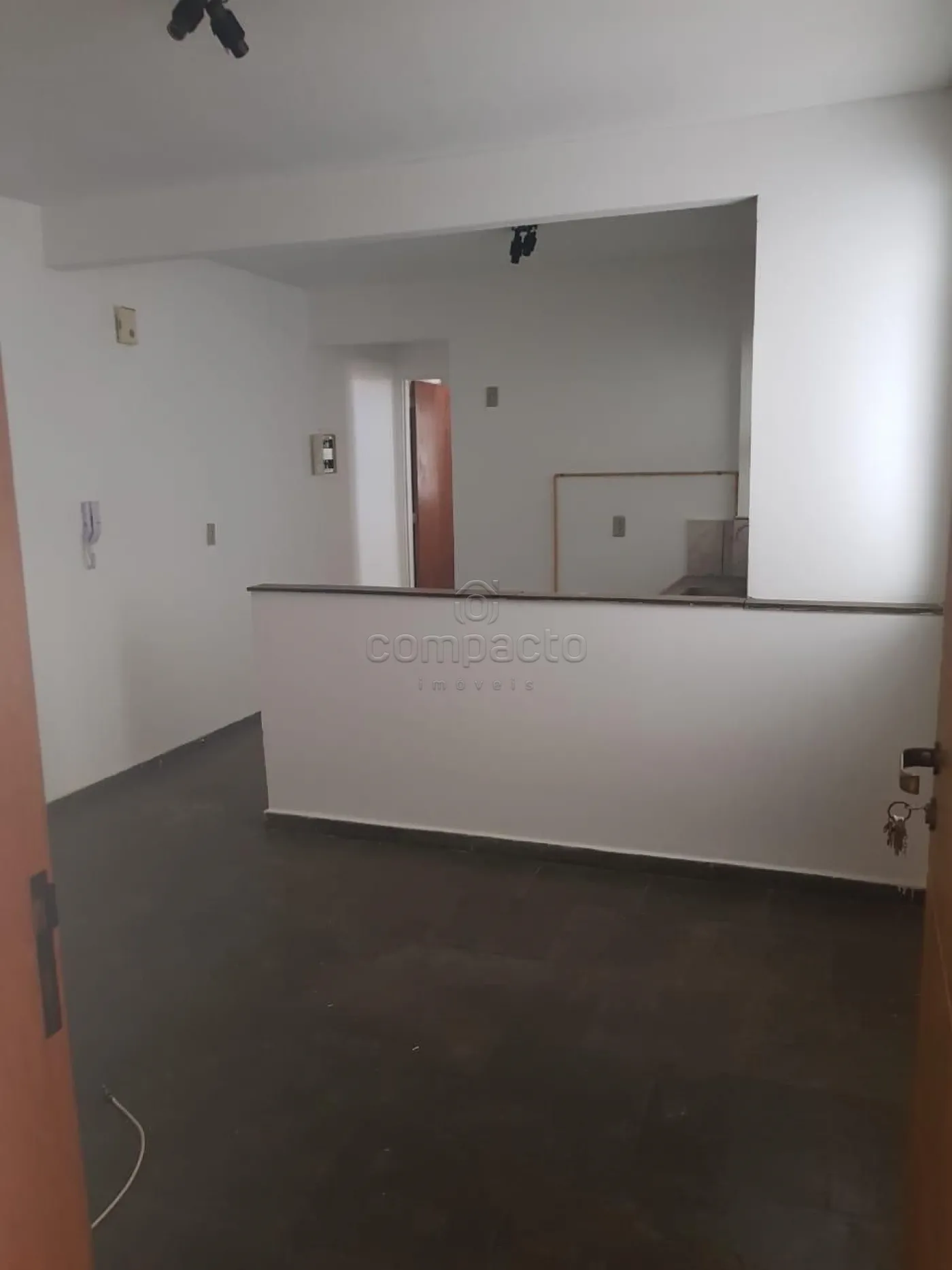 Alugar Apartamento / Padrão em São José do Rio Preto R$ 1.300,00 - Foto 2