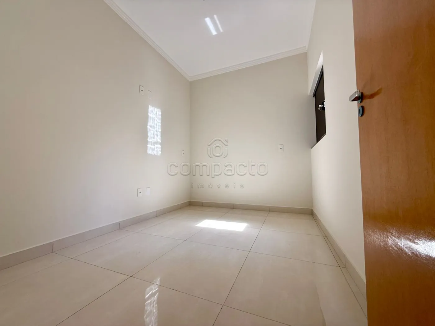 Comprar Casa / Padrão em São José do Rio Preto R$ 390.000,00 - Foto 4