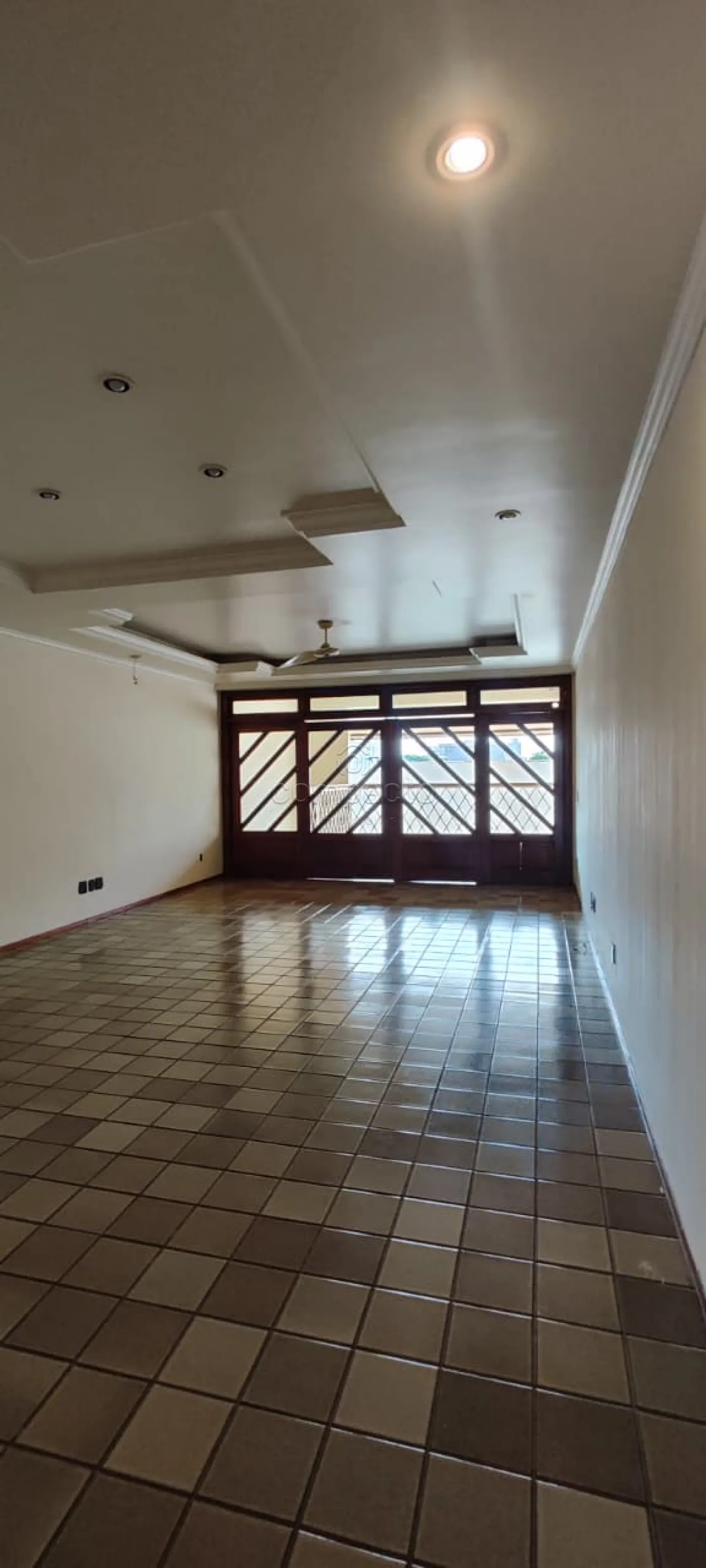 Alugar Casa / Padrão em São José do Rio Preto R$ 4.000,00 - Foto 3