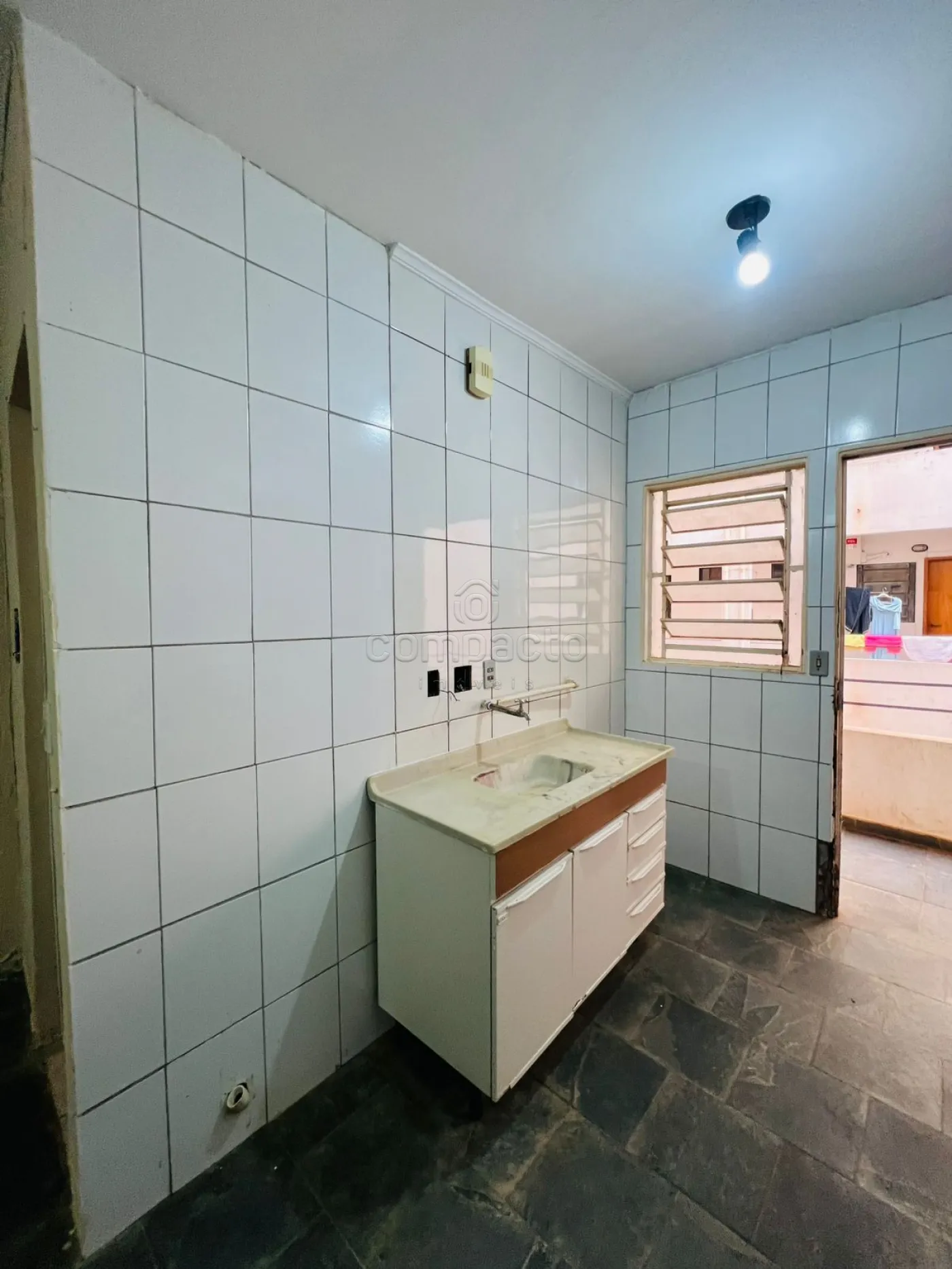 Alugar Apartamento / Kitnet em São José do Rio Preto R$ 750,00 - Foto 2