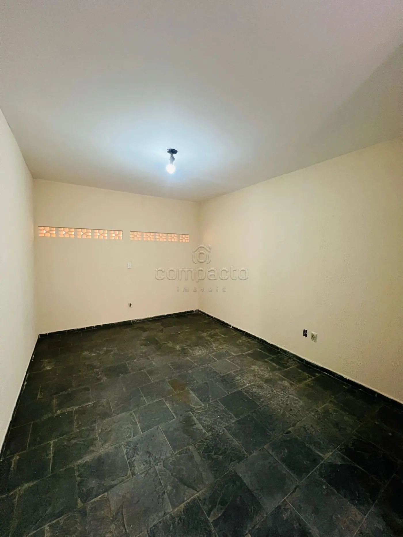 Alugar Apartamento / Kitnet em São José do Rio Preto R$ 750,00 - Foto 4