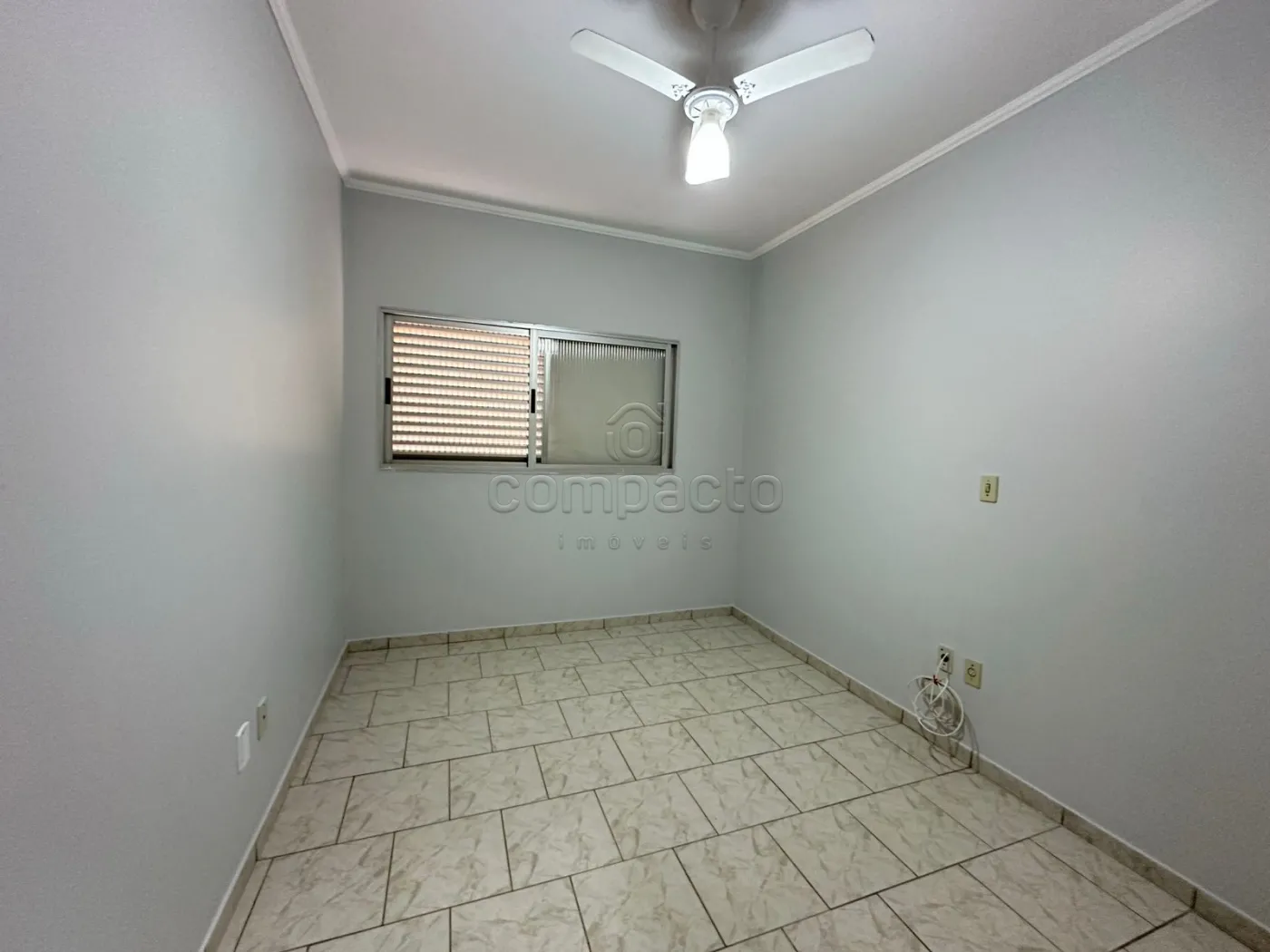 Alugar Apartamento / Padrão em São José do Rio Preto R$ 1.600,00 - Foto 3