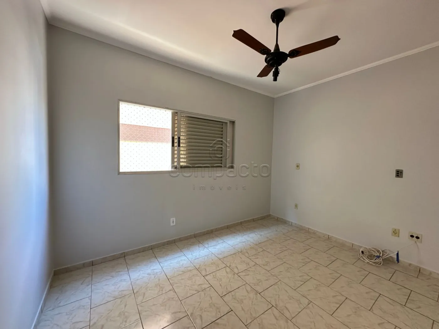 Alugar Apartamento / Padrão em São José do Rio Preto R$ 1.600,00 - Foto 4
