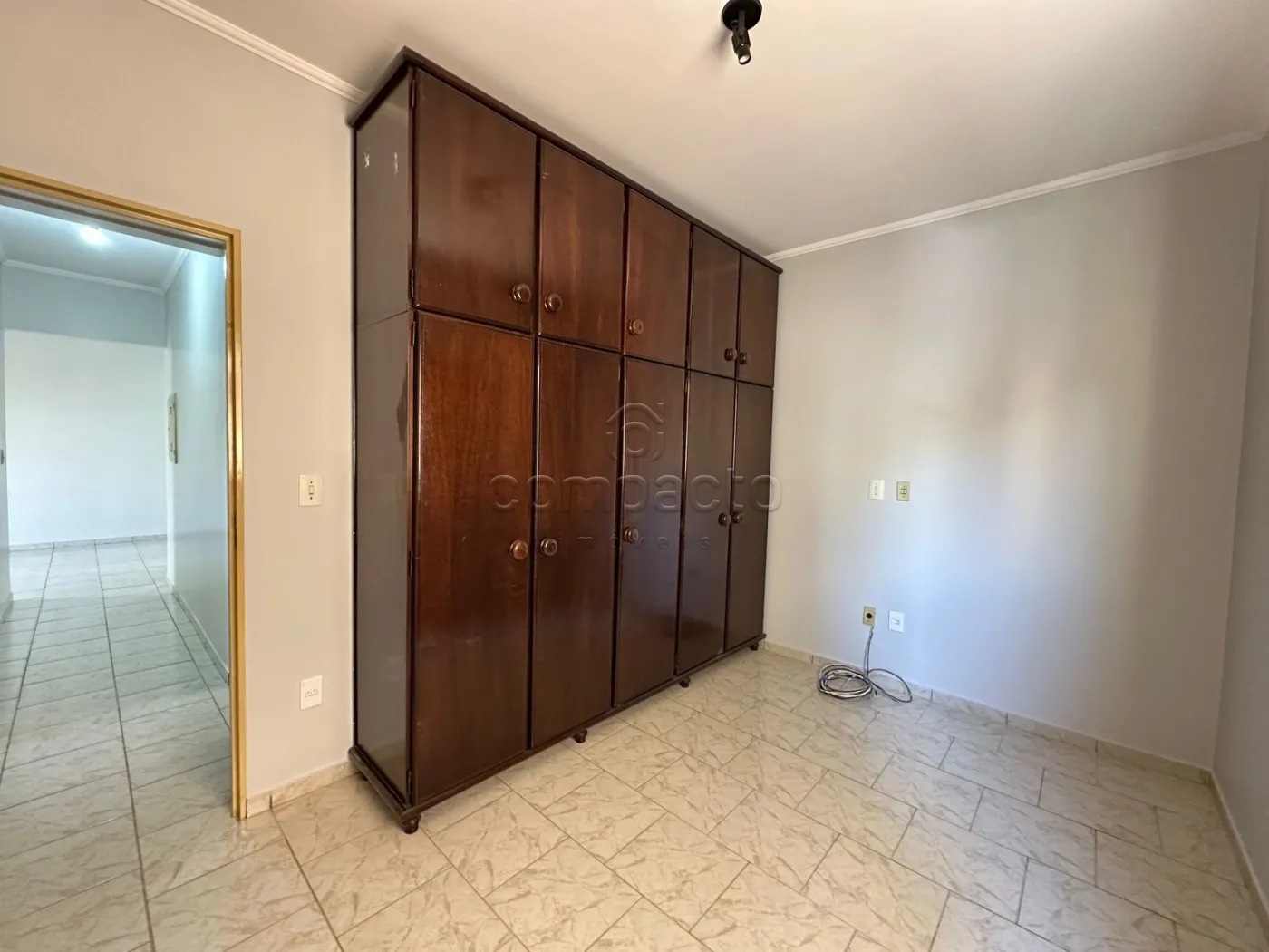 Alugar Apartamento / Padrão em São José do Rio Preto R$ 1.600,00 - Foto 5