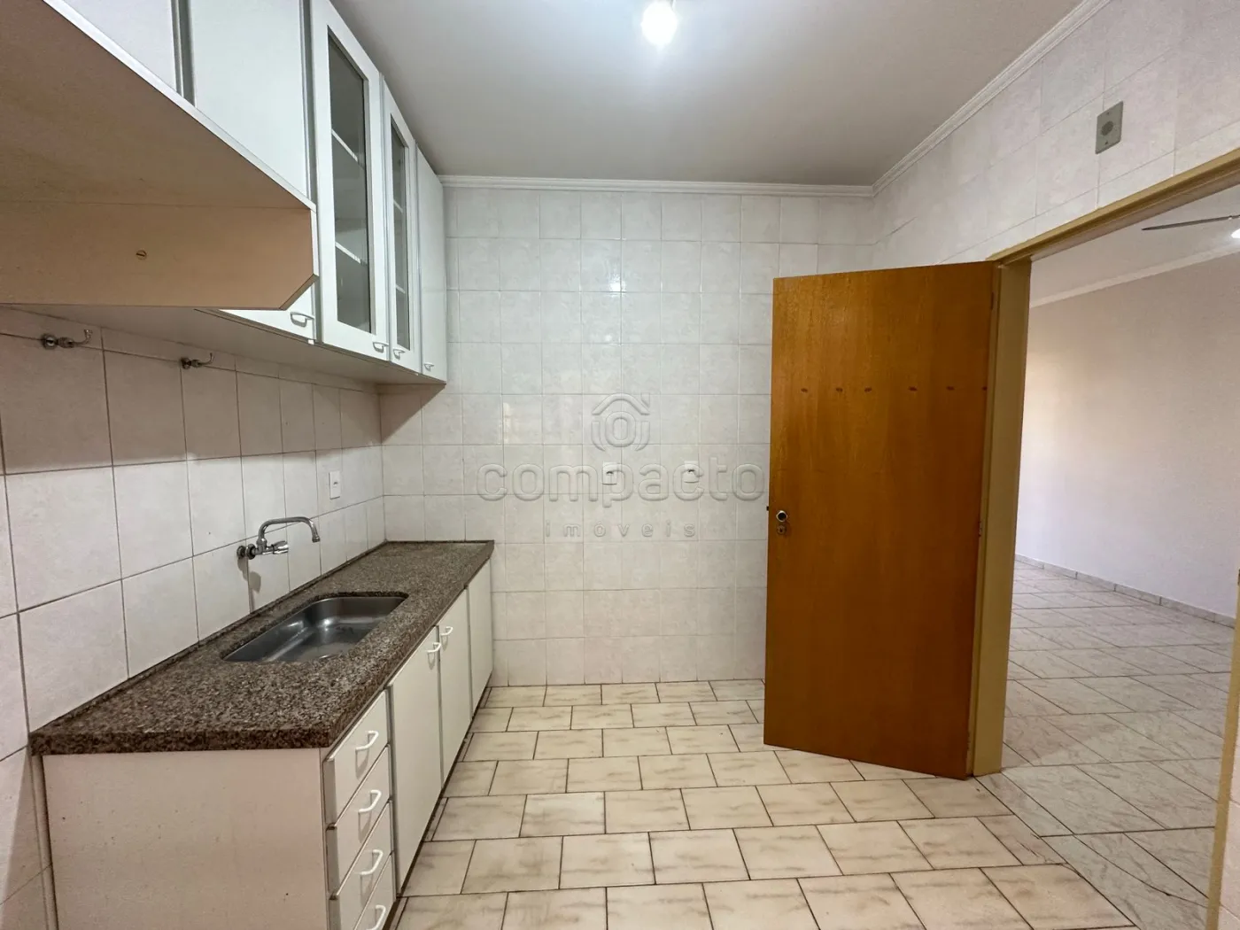 Alugar Apartamento / Padrão em São José do Rio Preto R$ 1.600,00 - Foto 8