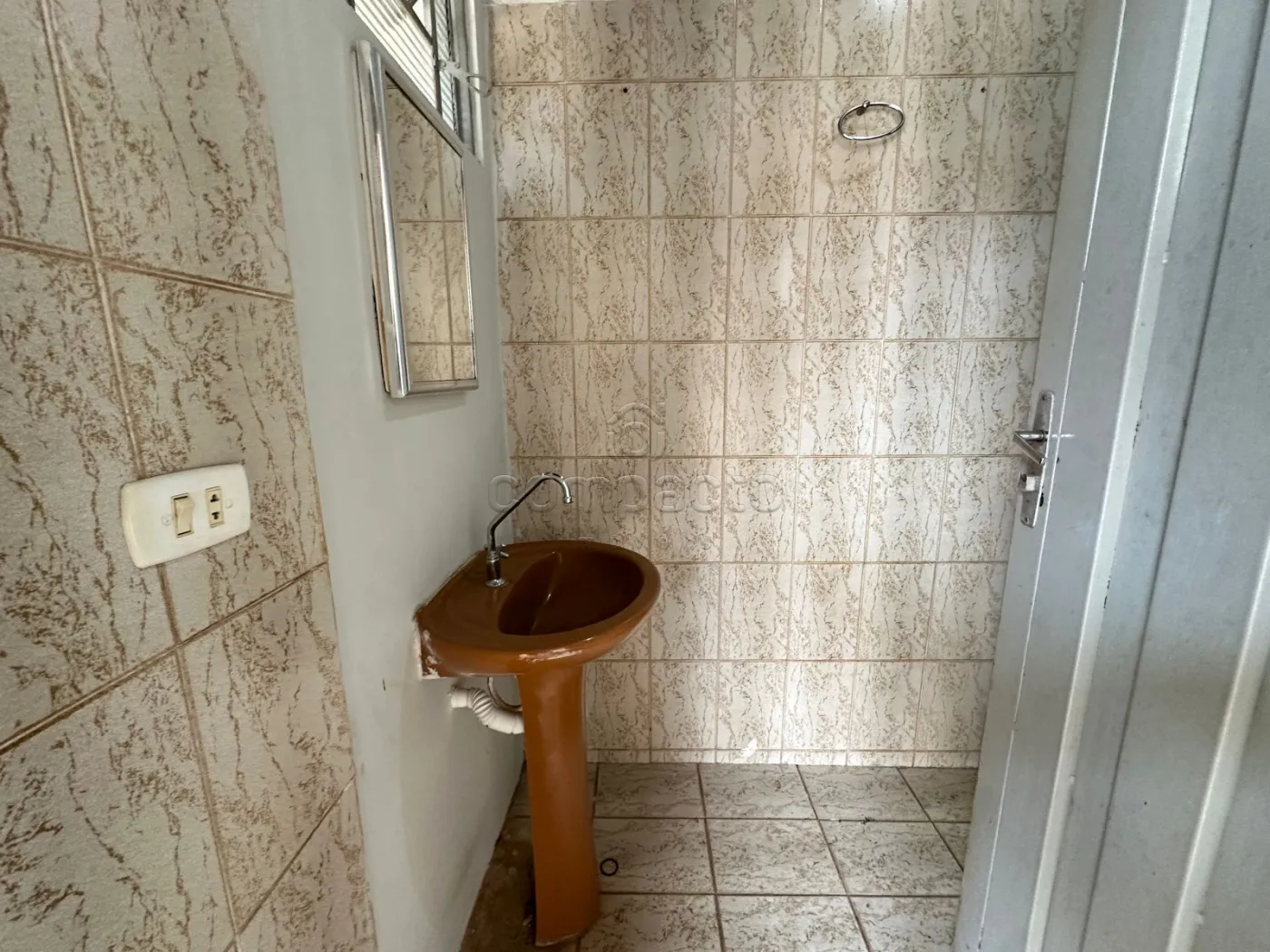 Alugar Casa / Padrão em São José do Rio Preto R$ 1.350,00 - Foto 7