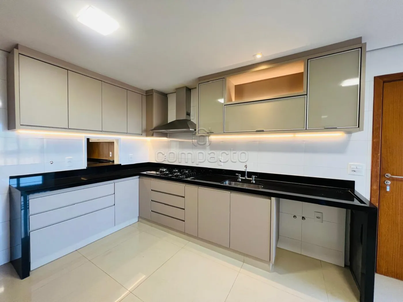 Alugar Apartamento / Padrão em São José do Rio Preto R$ 5.500,00 - Foto 32