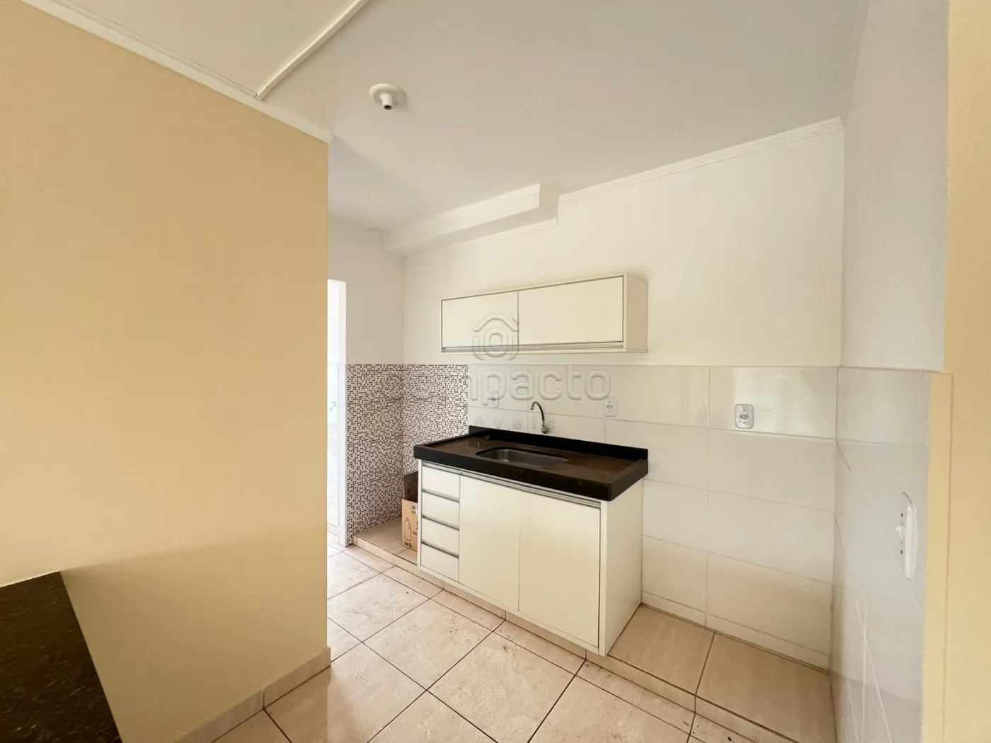 Alugar Apartamento / Padrão em São José do Rio Preto R$ 1.100,00 - Foto 4