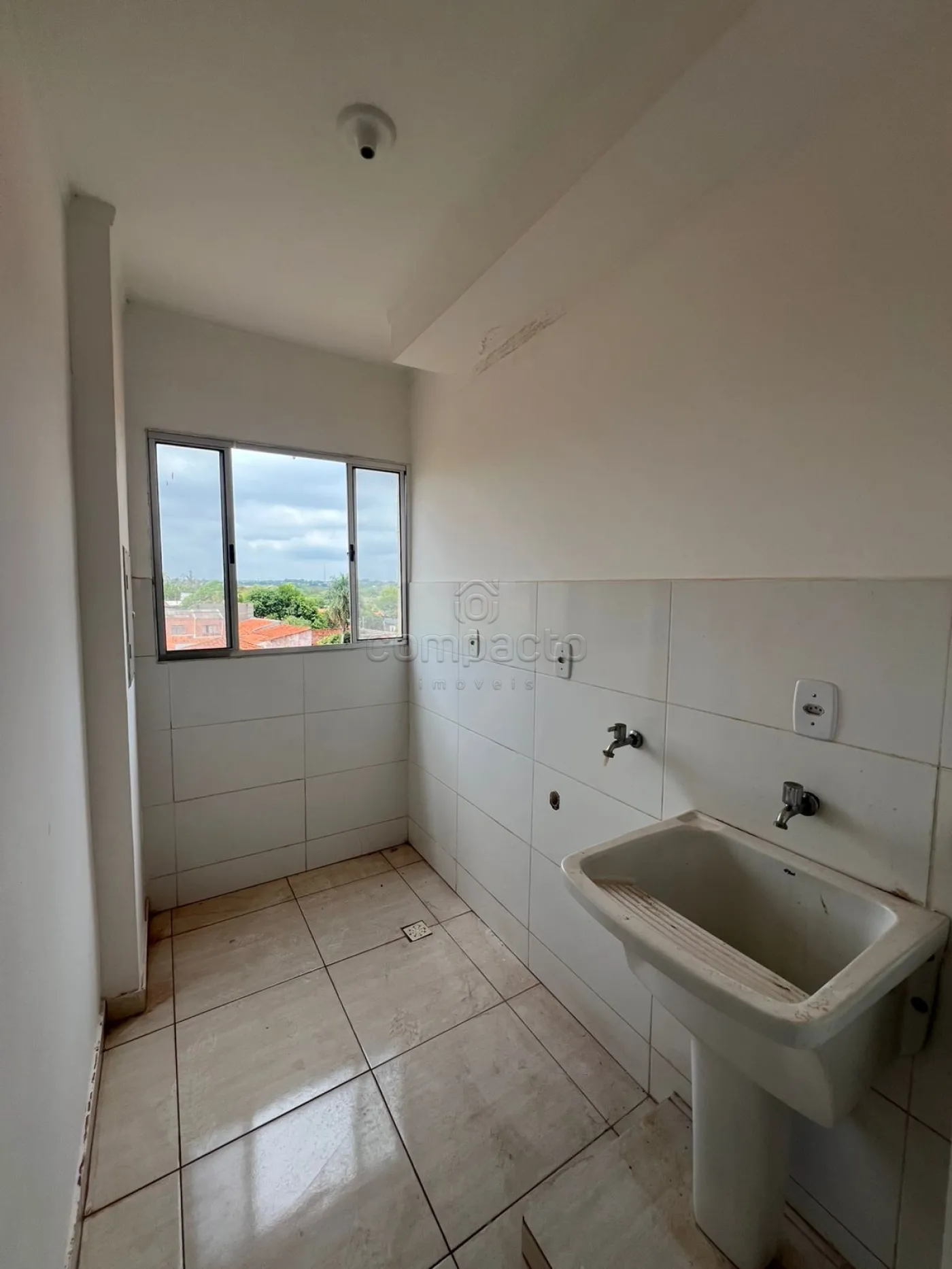Alugar Apartamento / Padrão em São José do Rio Preto R$ 1.100,00 - Foto 6
