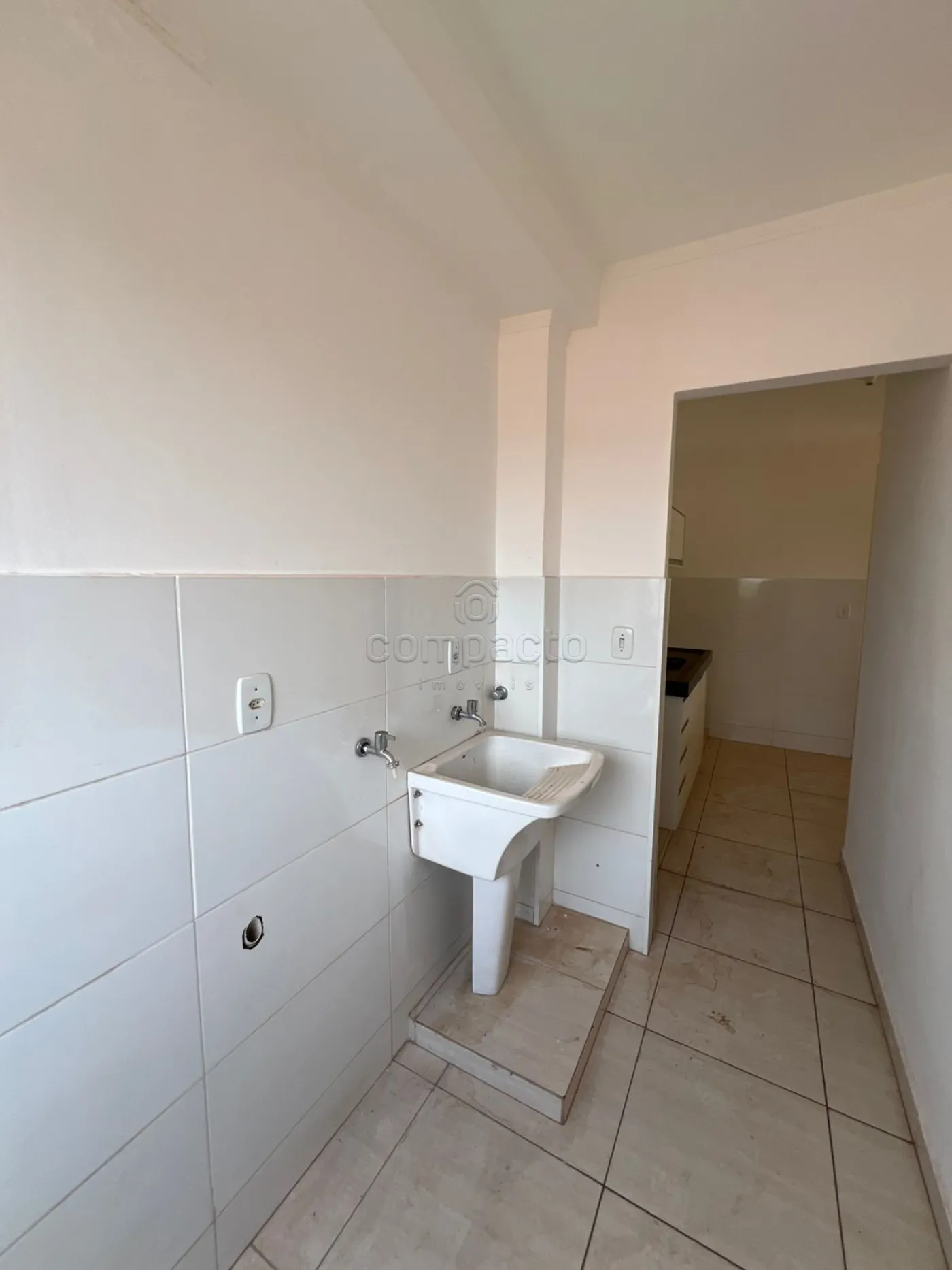 Alugar Apartamento / Padrão em São José do Rio Preto R$ 1.100,00 - Foto 7