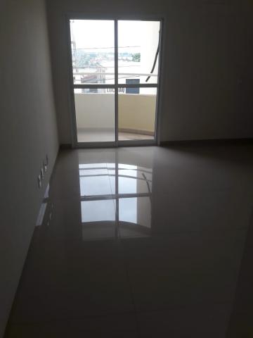 Alugar Apartamento / Padrão em São José do Rio Preto. apenas R$ 1.100,00