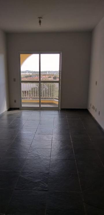 Alugar Apartamento / Padrão em São José do Rio Preto. apenas R$ 650,00