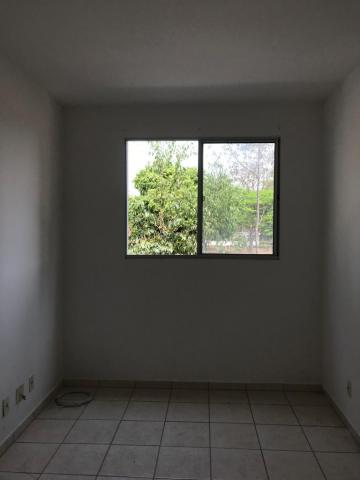 Alugar Apartamento / Padrão em São José do Rio Preto. apenas R$ 750,00