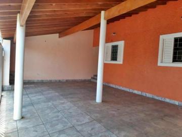 Alugar Casa / Padrão em Mirassol. apenas R$ 330.000,00