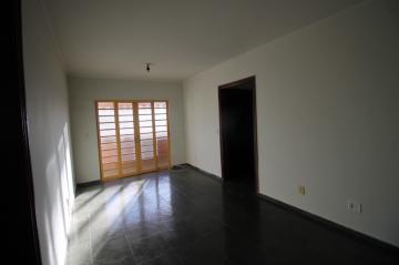 Alugar Apartamento / Padrão em São José do Rio Preto. apenas R$ 750,00