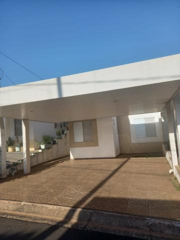 Alugar Casa / Condomínio em São José do Rio Preto. apenas R$ 1.700,00