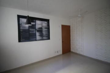 Alugar Apartamento / Padrão em São José do Rio Preto. apenas R$ 1.300,00