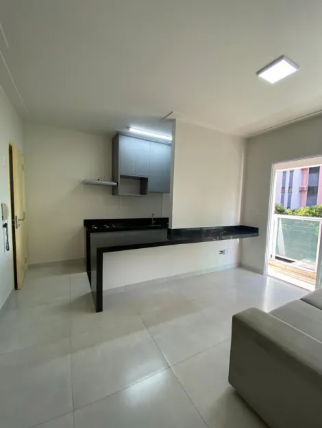 Alugar Apartamento / Padrão em São José do Rio Preto. apenas R$ 1.500,00