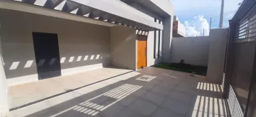 Alugar Casa / Padrão em Mirassol. apenas R$ 490.000,00