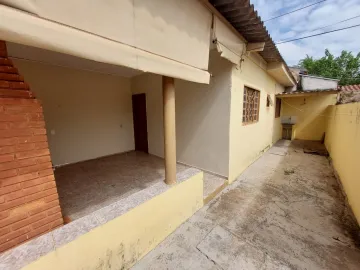 Alugar Casa / Padrão em São José do Rio Preto. apenas R$ 850,00