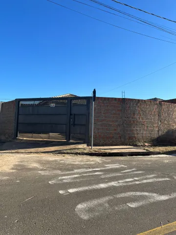 Alugar Casa / Padrão em São José do Rio Preto. apenas R$ 1.000,00