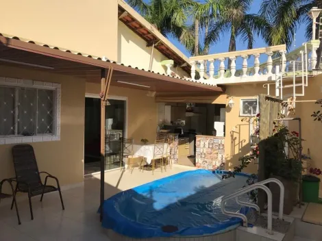 Alugar Casa / Padrão em Mirassol. apenas R$ 500.000,00