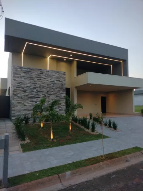 Alugar Casa / Condomínio em Mirassol. apenas R$ 1.570.000,00