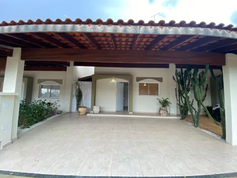 Alugar Casa / Condomínio em São José do Rio Preto. apenas R$ 1.900,00