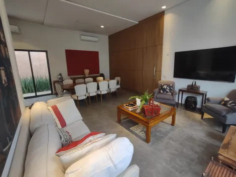 Casa / Condomínio em São José do Rio Preto/SP 