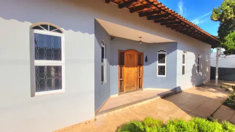 Alugar Casa / Padrão em São José do Rio Preto. apenas R$ 6.000,00