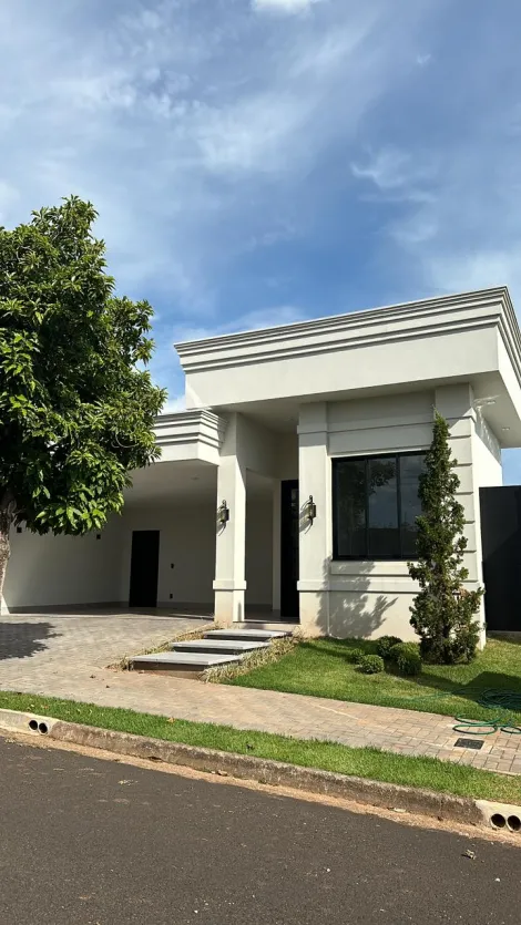 Alugar Casa / Condomínio em Bady Bassitt. apenas R$ 1.780.000,00
