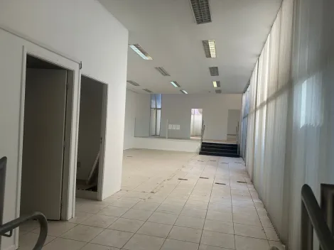 Alugar Comercial / Salão em São José do Rio Preto. apenas R$ 2.800,00