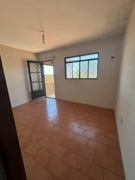 Alugar Casa / Padrão em São José do Rio Preto. apenas R$ 1.150,00
