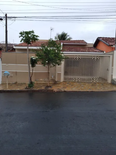 Alugar Casa / Padrão em São José do Rio Preto. apenas R$ 360.000,00