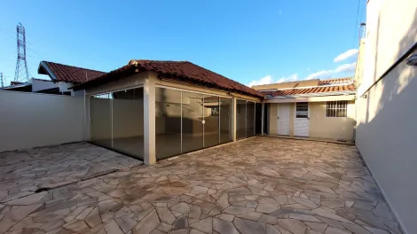 Alugar Casa / Padrão em São José do Rio Preto. apenas R$ 1.900,00