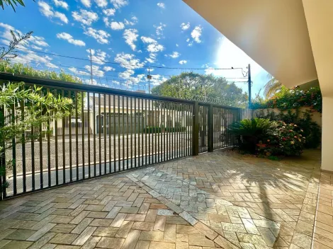 imagem 2 - Linda e ampla casa com 04 quartos e piscina imagem 2 - Linda e ampla casa com 04 quartos e piscina