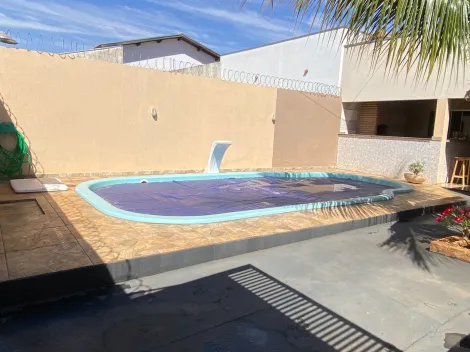 imagem 5 - Casa com 2 Quartos e Piscina - Ouroeste imagem 5 - Casa com 2 Quartos e Piscina - Ouroeste
