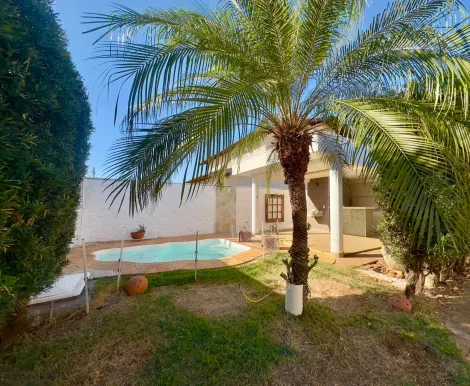 imagem 2 - Linda e ampla casa com 03 quartos e piscina imagem 2 - Linda e ampla casa com 03 quartos e piscina